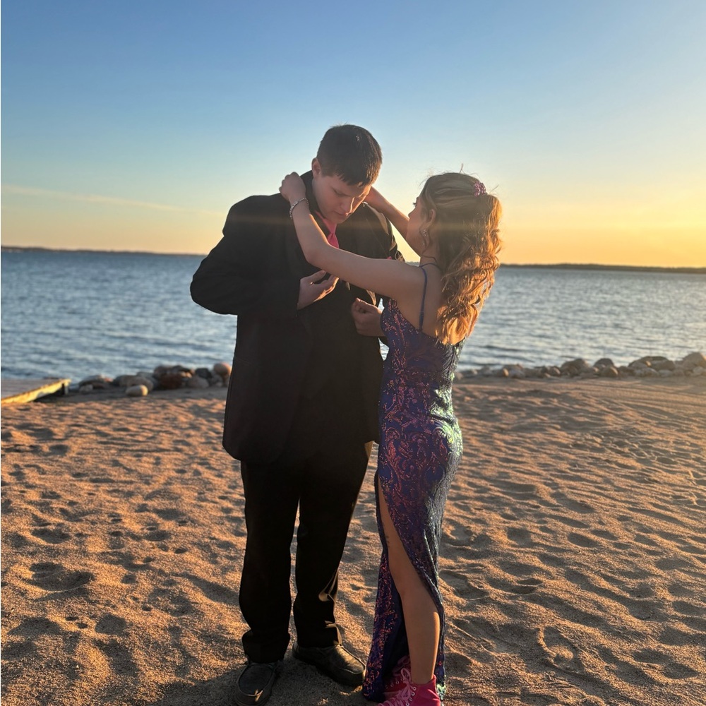 Windsor Blue and Pink Lace Detail